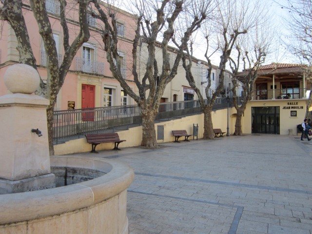 Languedoc, Murviel, Dorpsplein